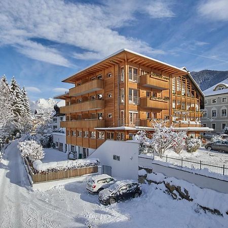 Hotel Broetz Rasùn di Sotto エクステリア 写真