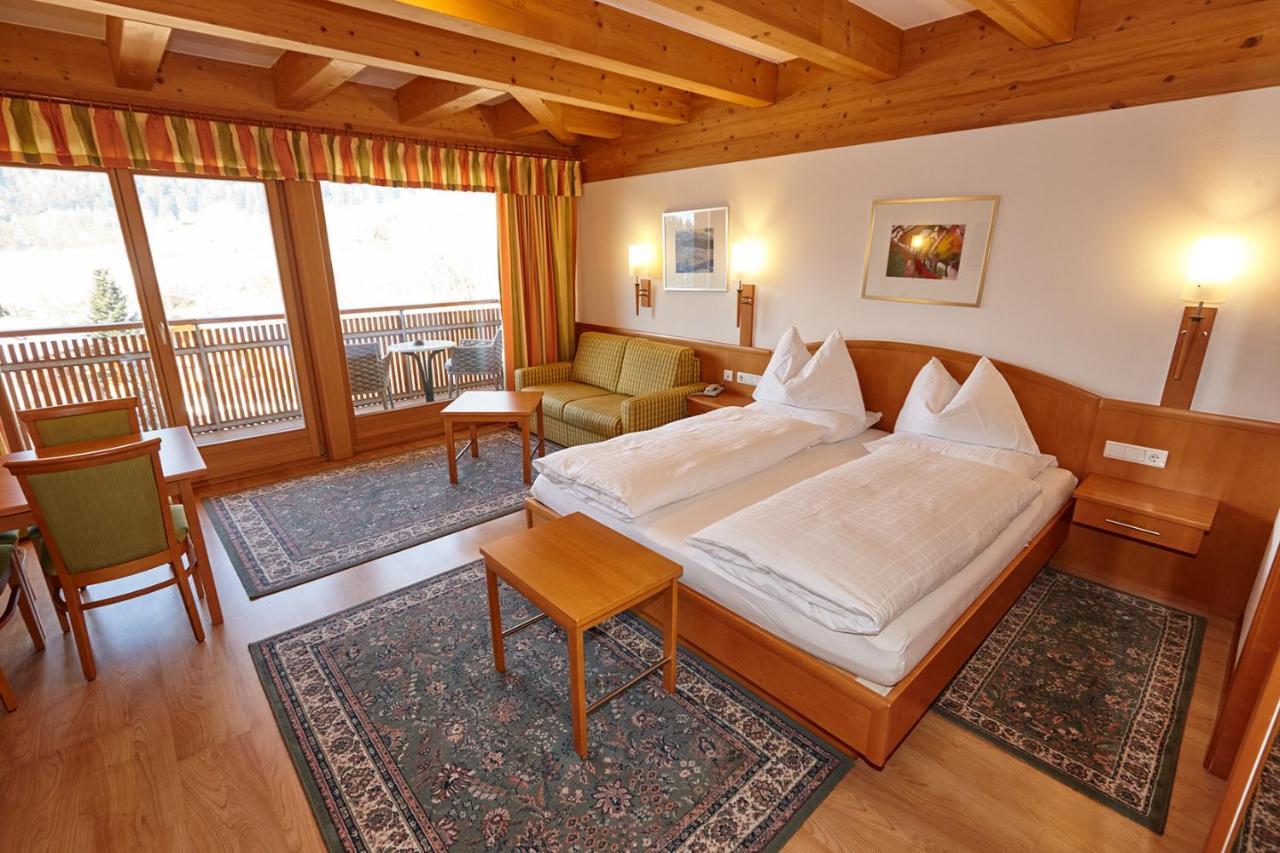 Hotel Broetz Rasùn di Sotto エクステリア 写真