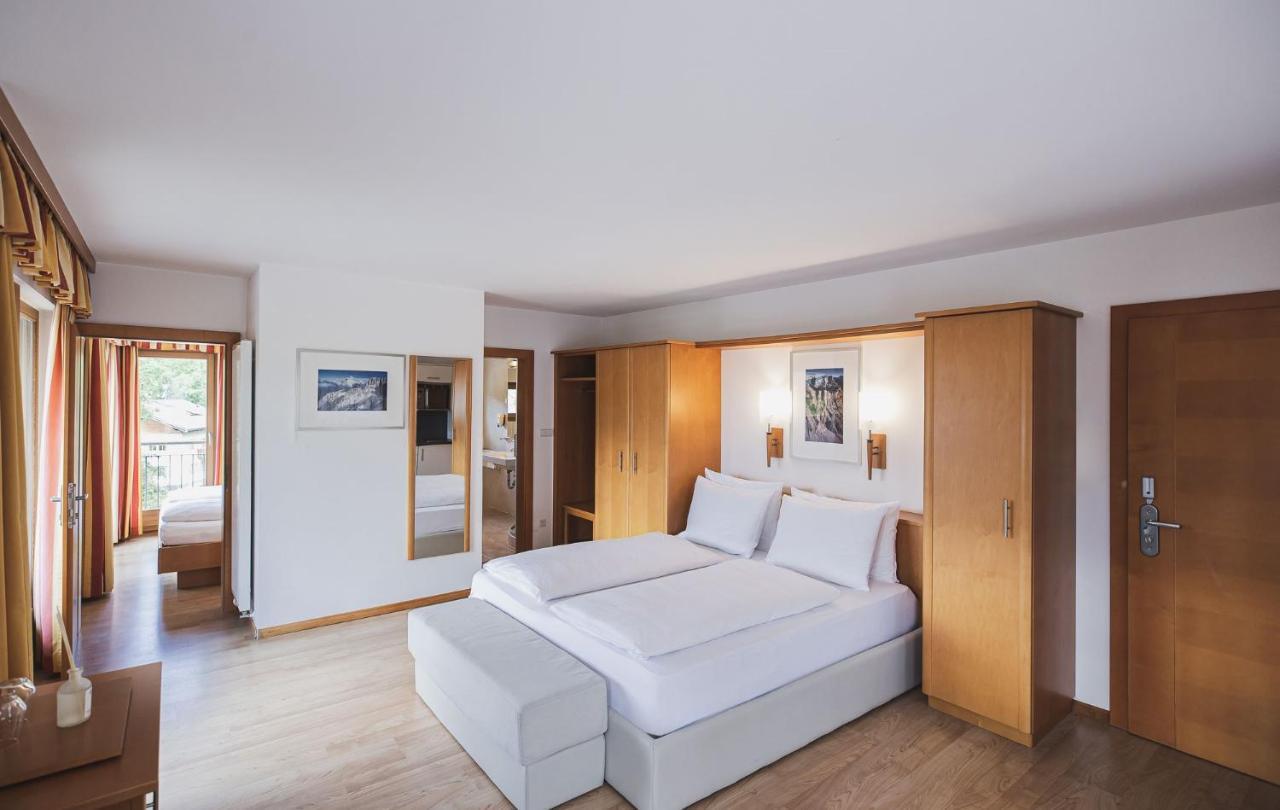 Hotel Broetz Rasùn di Sotto エクステリア 写真