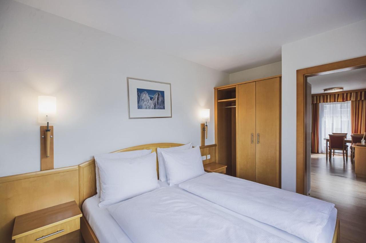 Hotel Broetz Rasùn di Sotto エクステリア 写真