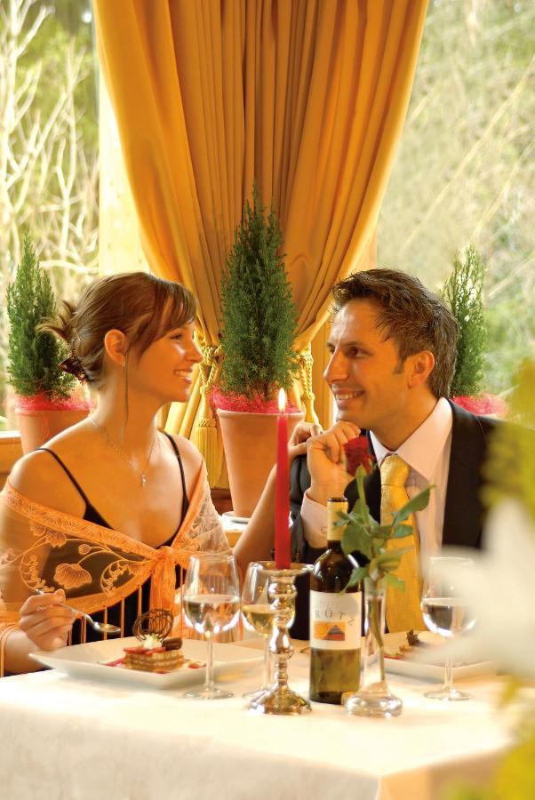 Hotel Broetz Rasùn di Sotto エクステリア 写真