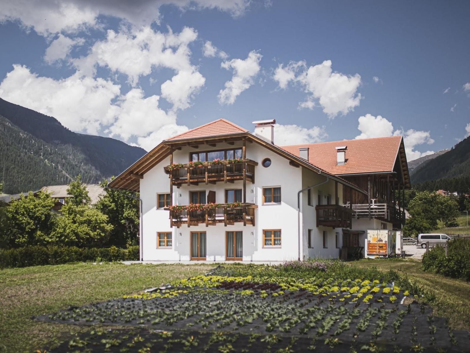 Hotel Broetz Rasùn di Sotto エクステリア 写真