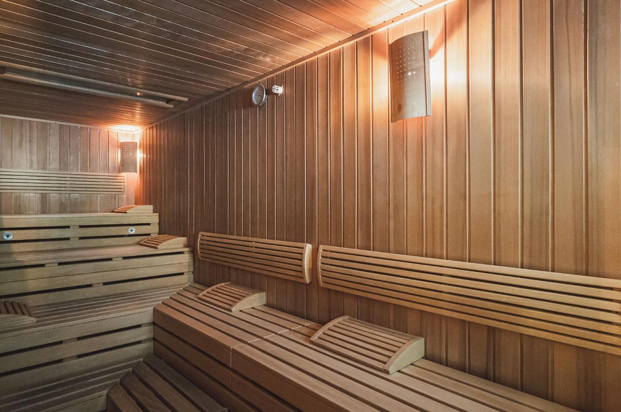 Hotel Broetz Rasùn di Sotto エクステリア 写真