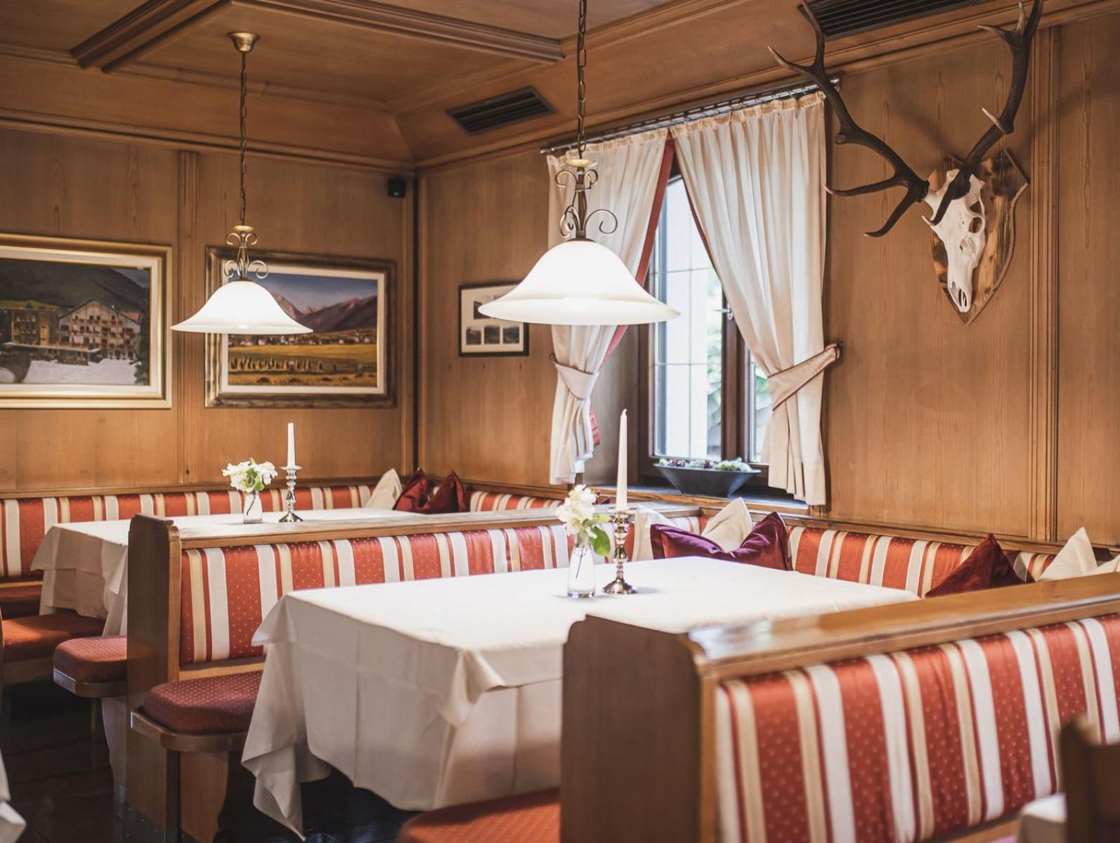 Hotel Broetz Rasùn di Sotto エクステリア 写真