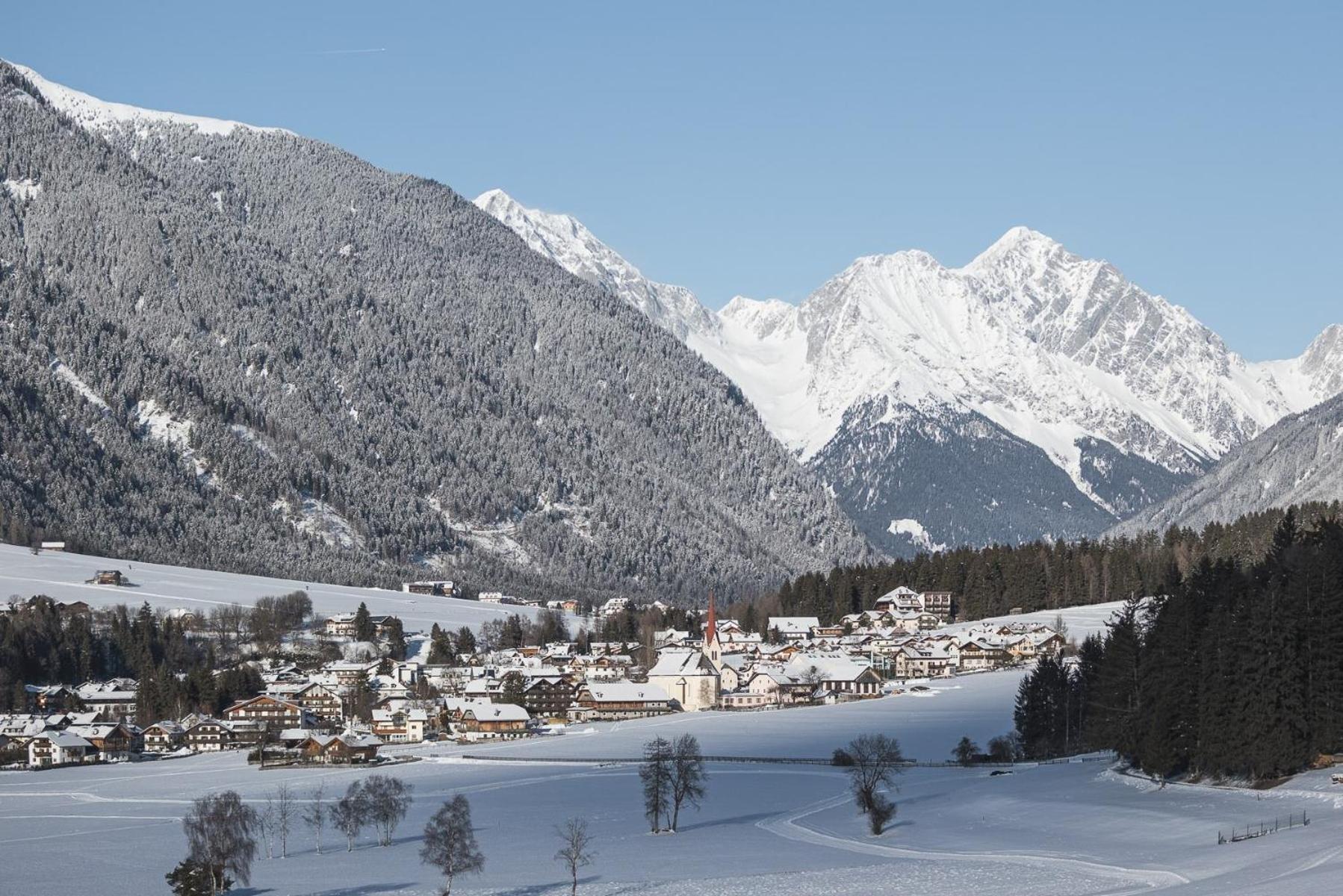 Hotel Broetz Rasùn di Sotto エクステリア 写真